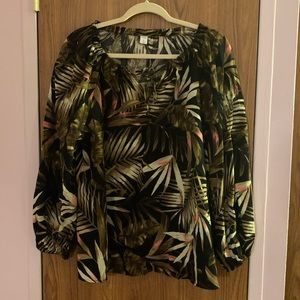 🌺Old Navy long sleeve palm leaves shirt size XL🌺
